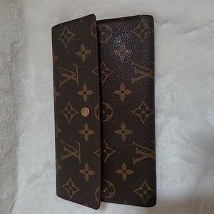 Louis Vuitton International Wallet